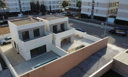 Resale - Villa - Orihuela Costa