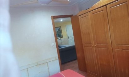 Resale - Villa - Elche