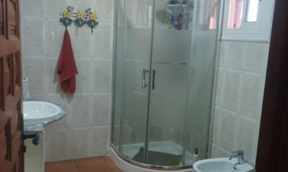 Resale - Villa - Elche