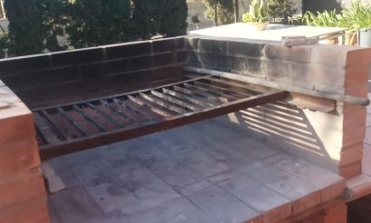 Resale - Villa - Elche