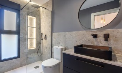 Resale - Villa - Torrevieja