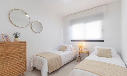 Resale - Villa - Torrevieja