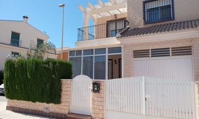 Resale - Villa - Pilar de la Horadada