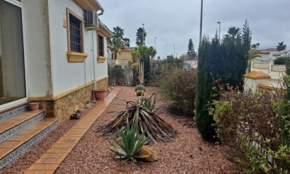 Resale - Villa - Hondón de las Nieves