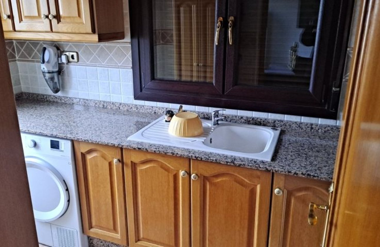 Resale - Villa - Hondón de las Nieves