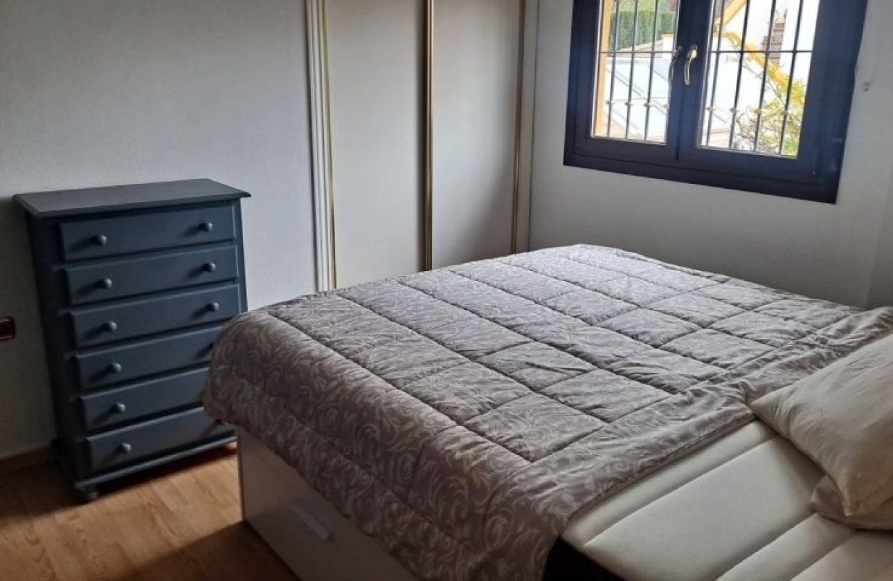 Resale - Villa - Hondón de las Nieves