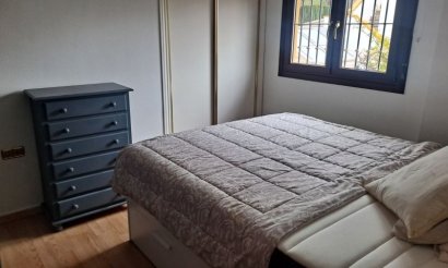 Resale - Villa - Hondón de las Nieves