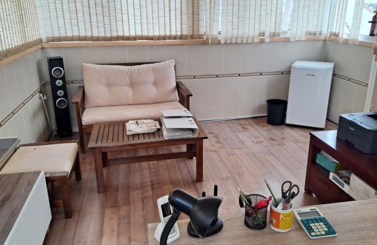 Resale - Villa - Hondón de las Nieves