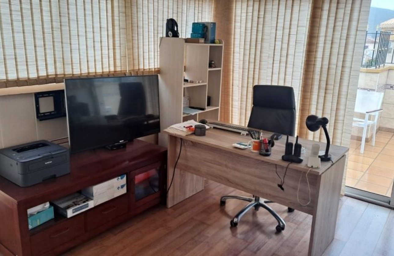 Resale - Villa - Hondón de las Nieves