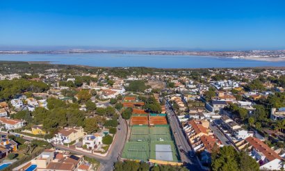 Revente - Villa - Torrevieja - Los Balcones