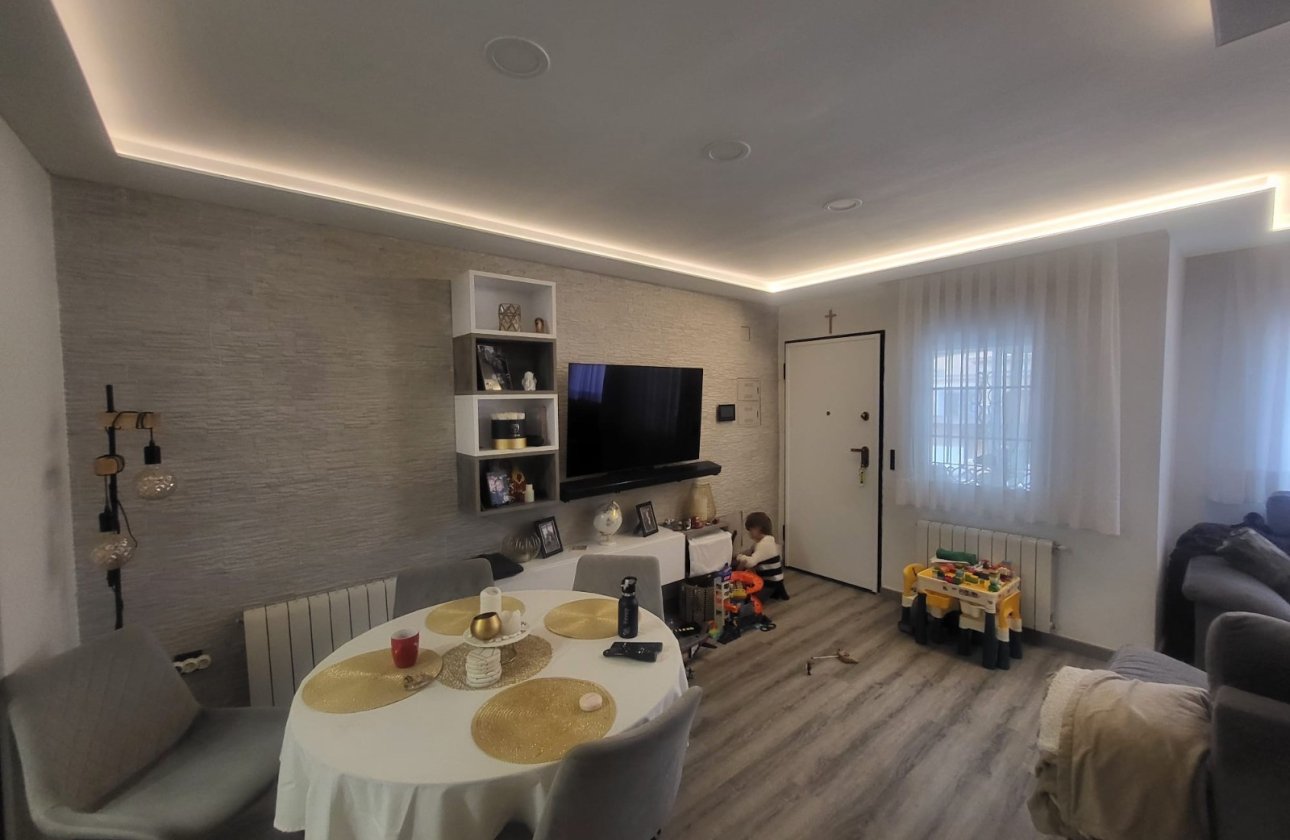 Revente - Villa - Orihuela Costa - Villamartín