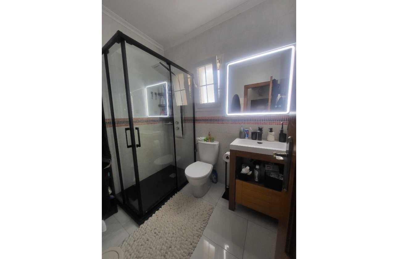 Revente - Villa - Orihuela Costa - Villamartín