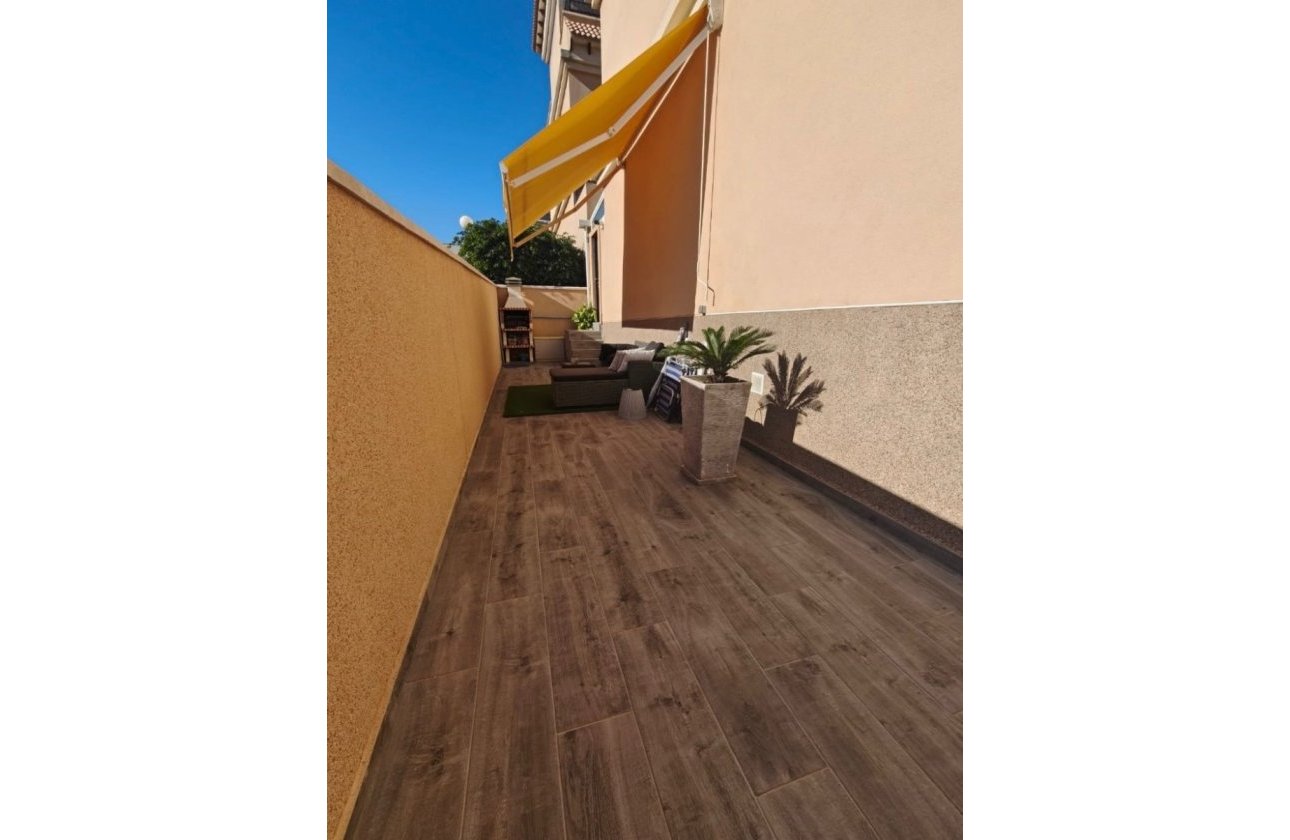 Revente - Villa - Orihuela Costa - Villamartín