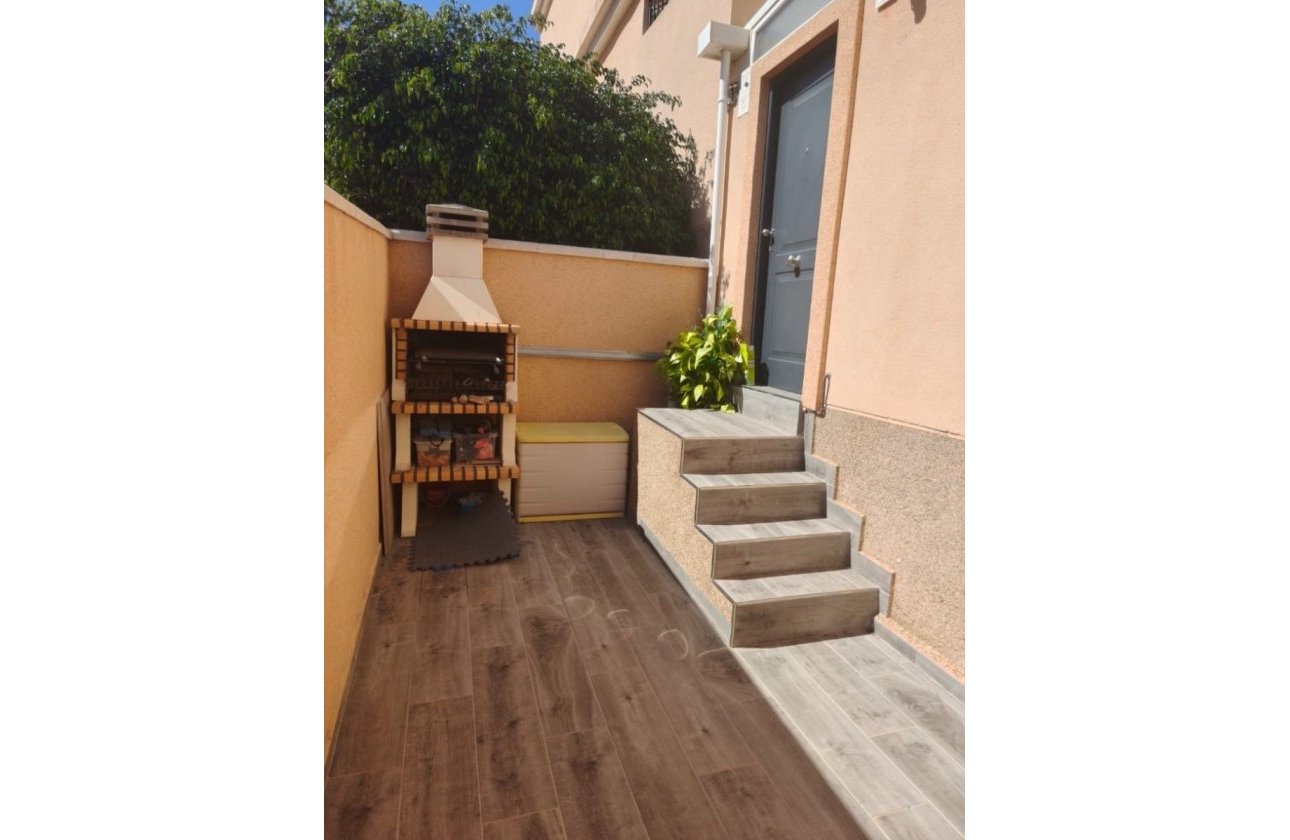 Revente - Villa - Orihuela Costa - Villamartín