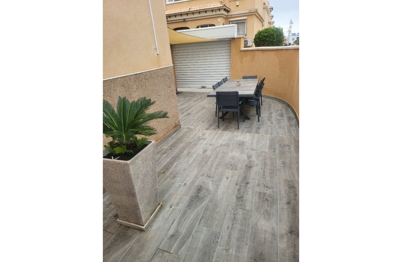 Revente - Villa - Orihuela Costa - Villamartín