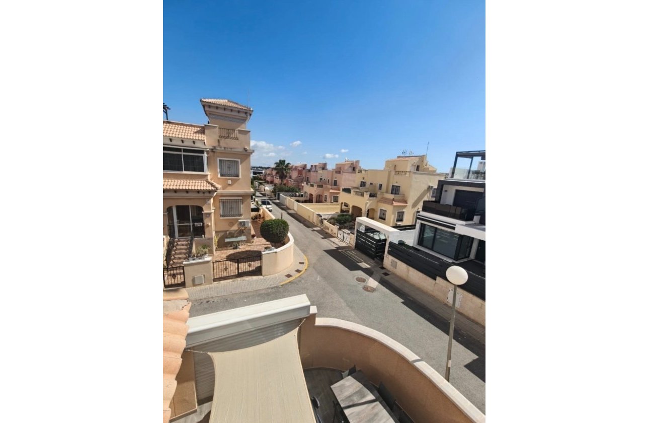Revente - Villa - Orihuela Costa - Villamartín