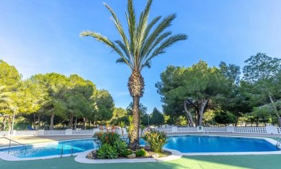 Resale - Apartment / flat - Orihuela Costa - Altos de Campoamor