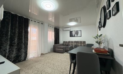 Resale - Apartment / flat - Torrevieja - Center
