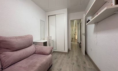 Resale - Apartment / flat - Torrevieja - Center