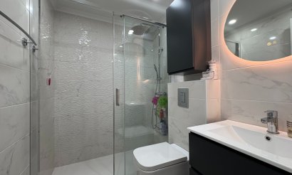 Resale - Apartment / flat - Torrevieja - Center