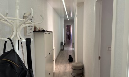 Resale - Apartment / flat - Torrevieja - Center