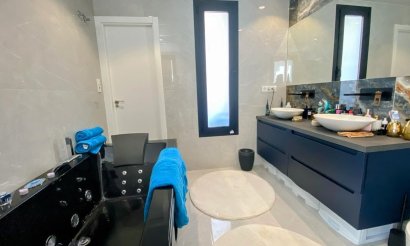 Resale - Villa - Finestrat