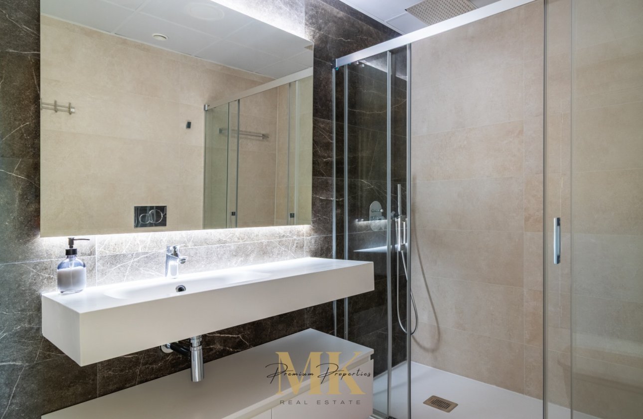 Resale - Apartment / flat - Benidorm - Playa Poniente