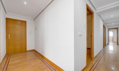 Revente - Appartement - Torrevieja - Centro