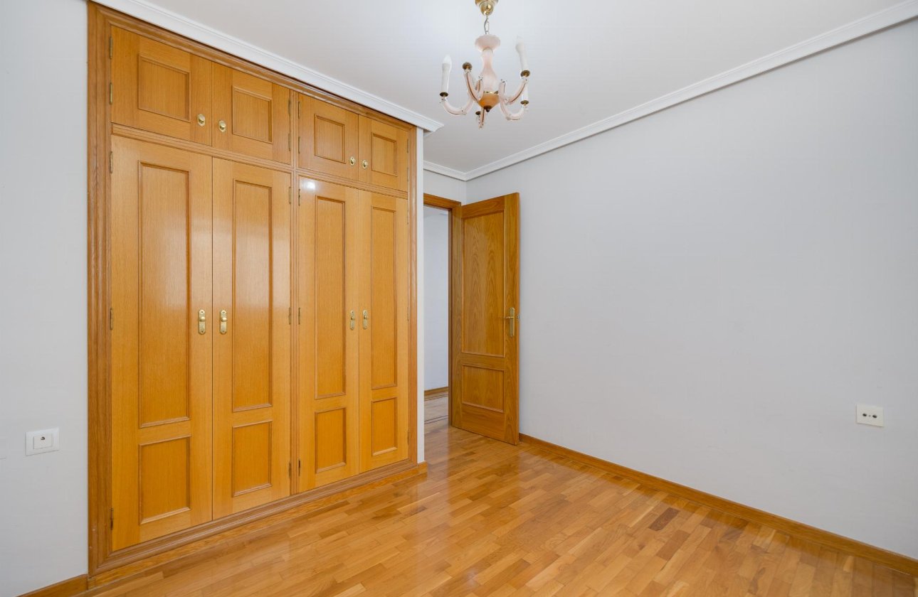 Revente - Appartement - Torrevieja - Centro