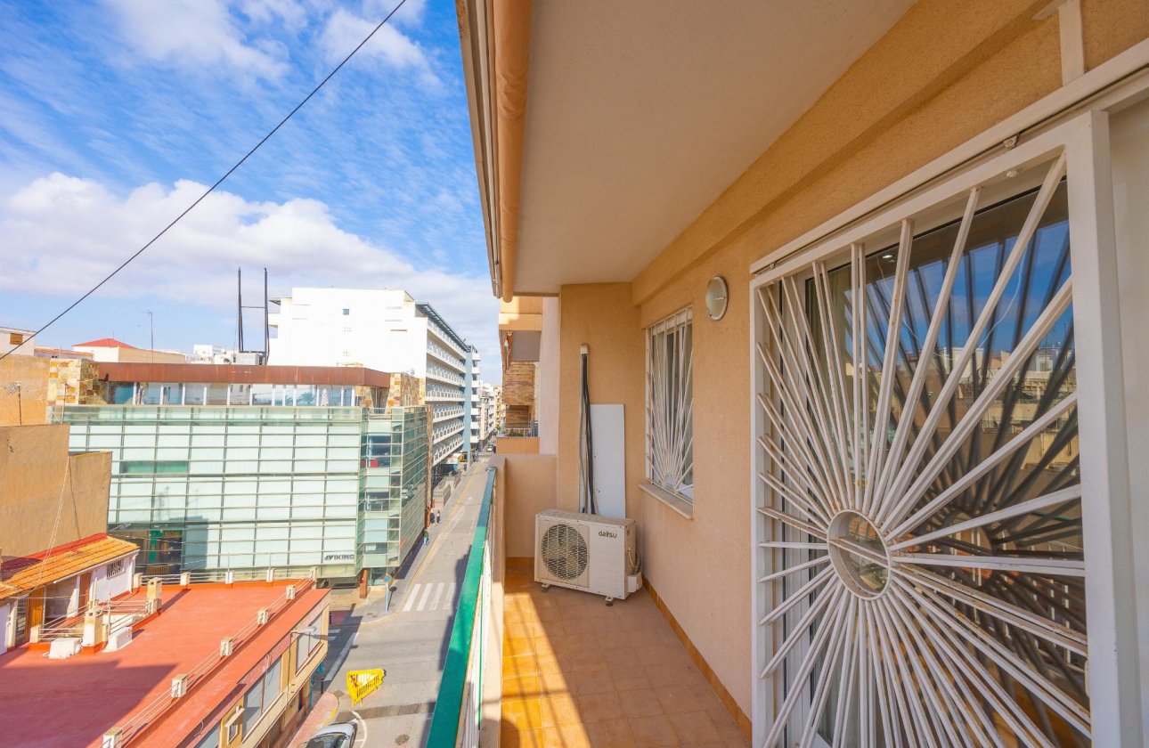 Revente - Appartement - Torrevieja - Centro