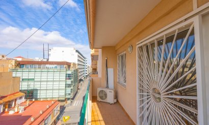 Revente - Appartement - Torrevieja - Centro