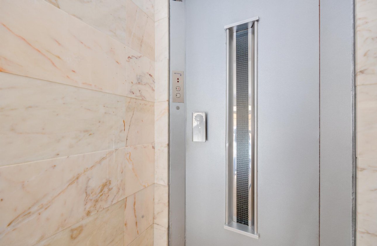 Revente - Appartement - Torrevieja - Centro