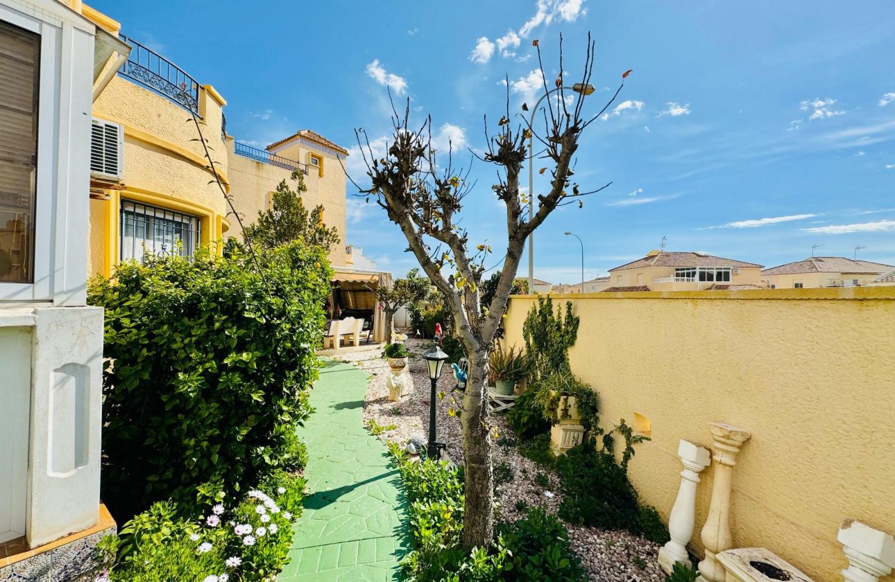 Revente - Villa - Orihuela Costa - La Zenia- Orihuela costa