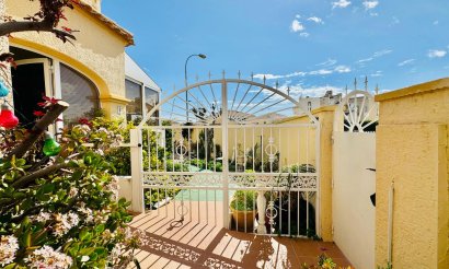 Revente - Villa - Orihuela Costa - La Zenia- Orihuela costa