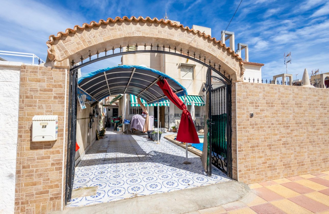 Revente - Villa / Semi detached - Torrevieja - torreta III