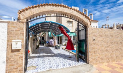 Revente - Villa / Semi detached - Torrevieja - torreta III