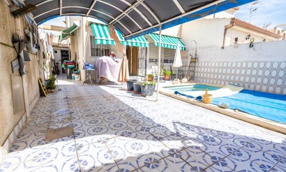 Revente - Villa / Semi detached - Torrevieja - torreta III