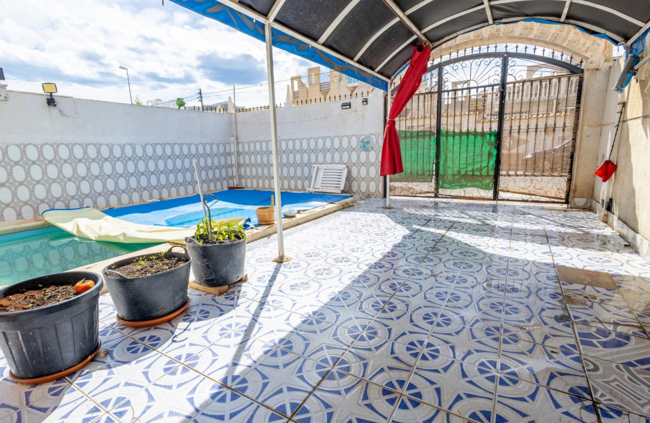 Revente - Villa / Semi detached - Torrevieja - torreta III