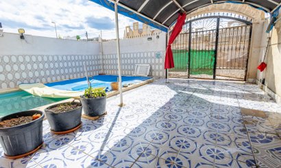 Revente - Villa / Semi detached - Torrevieja - torreta III