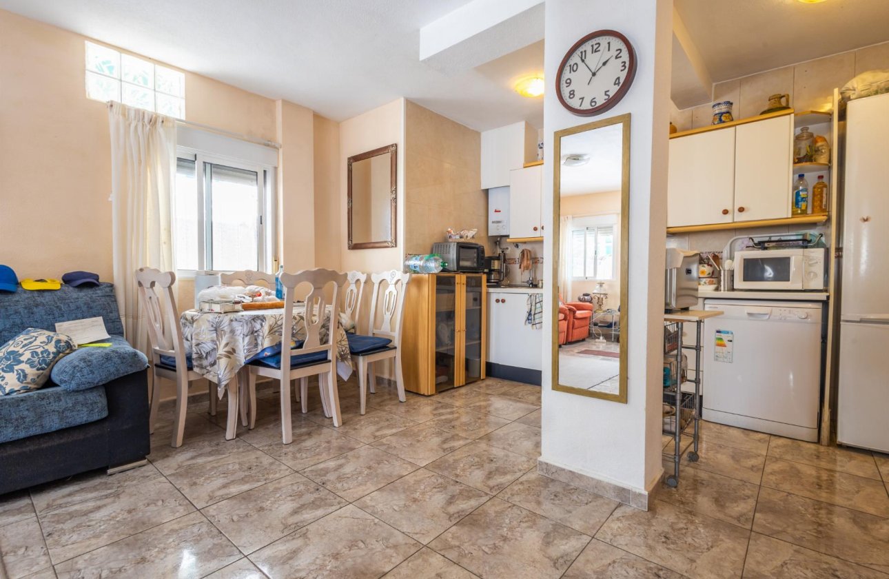 Revente - Villa / Semi detached - Torrevieja - torreta III