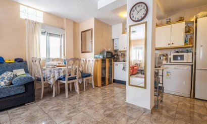 Revente - Villa / Semi detached - Torrevieja - torreta III