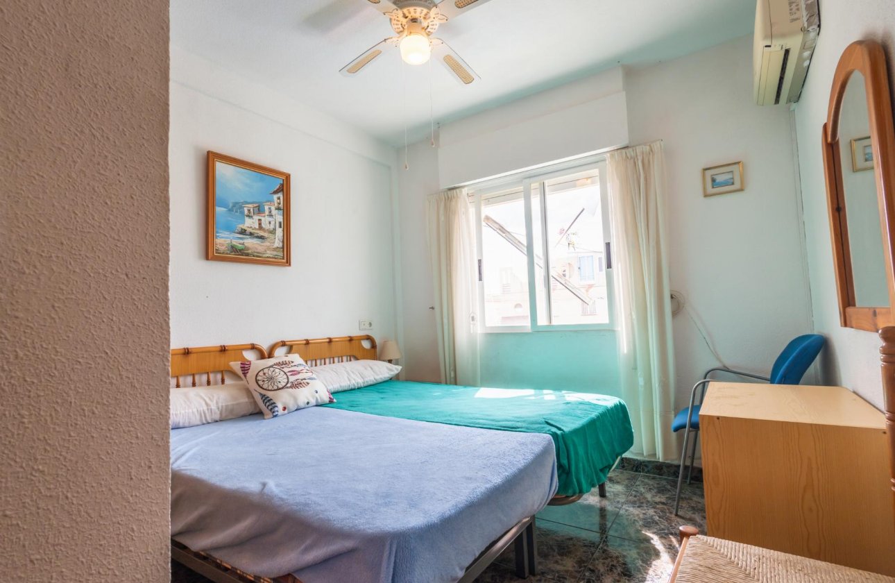 Revente - Villa / Semi detached - Torrevieja - torreta III