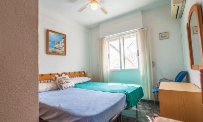 Revente - Villa / Semi detached - Torrevieja - torreta III