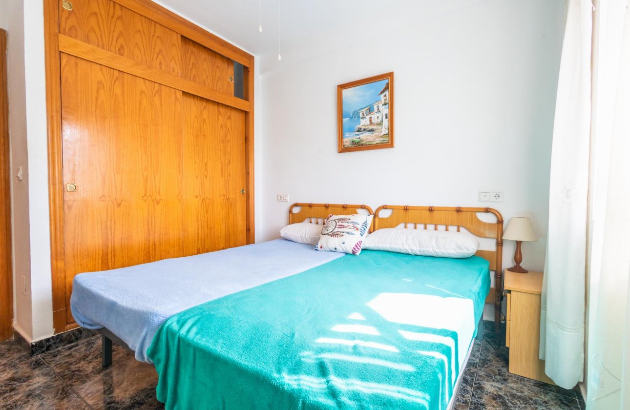 Revente - Villa / Semi detached - Torrevieja - torreta III