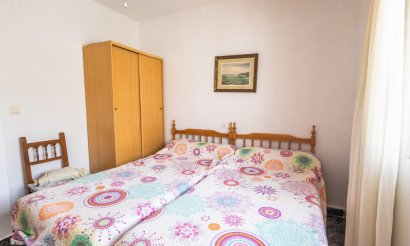 Revente - Villa / Semi detached - Torrevieja - torreta III