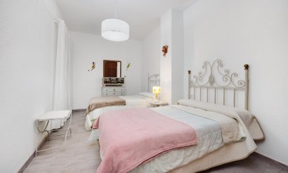 Revente - Appartement - Torrevieja - Piscinas naturales