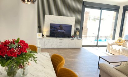 Revente - Villa - Orihuela Costa - Villamartín