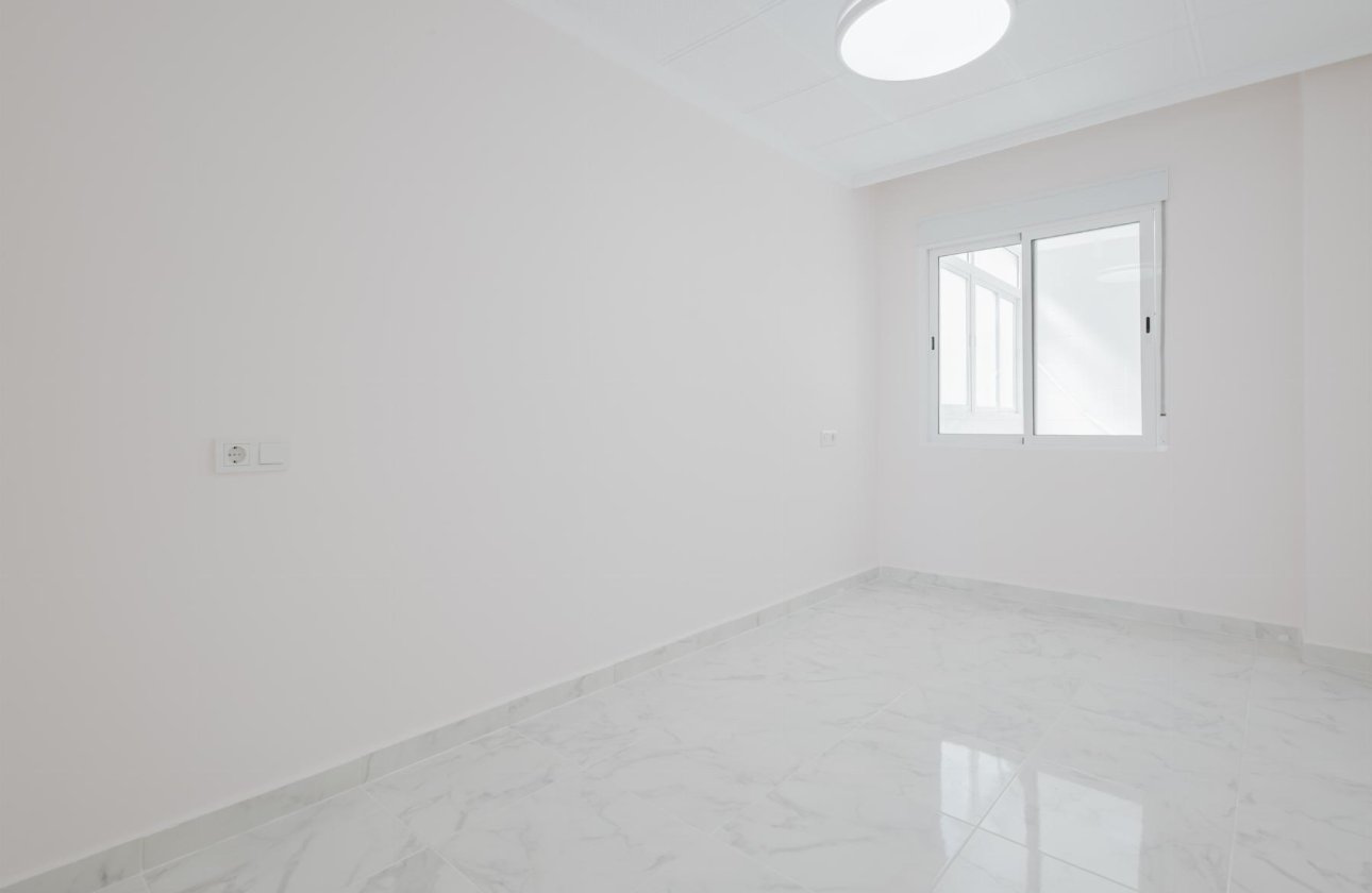 Revente - Appartement - Torrevieja - Playa de La Acequion
