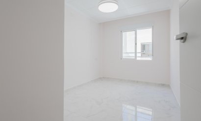 Revente - Appartement - Torrevieja - Playa de La Acequion