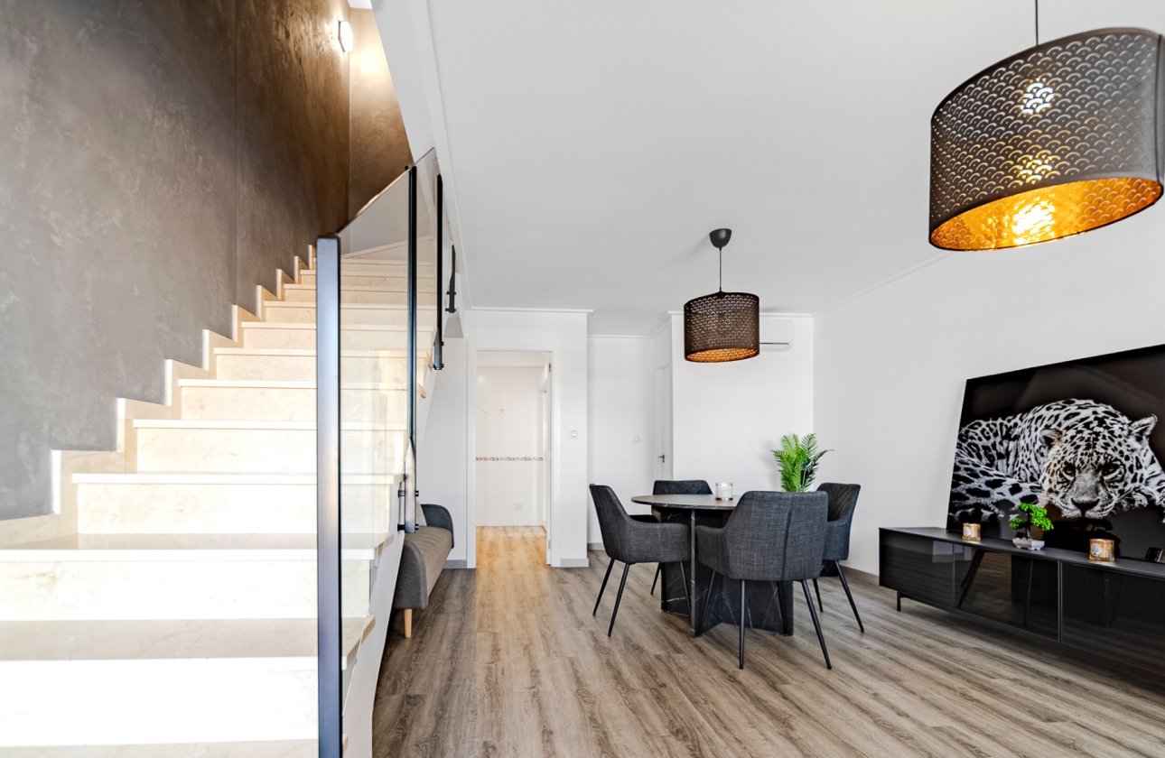 Resale - Townhouse - Los Balcones